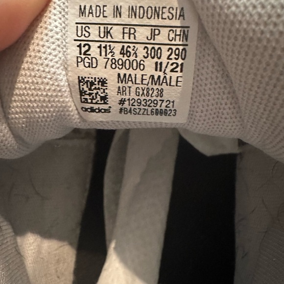 Adidas Men's Light Gray Athletic Shoes - Picture 15 of 15